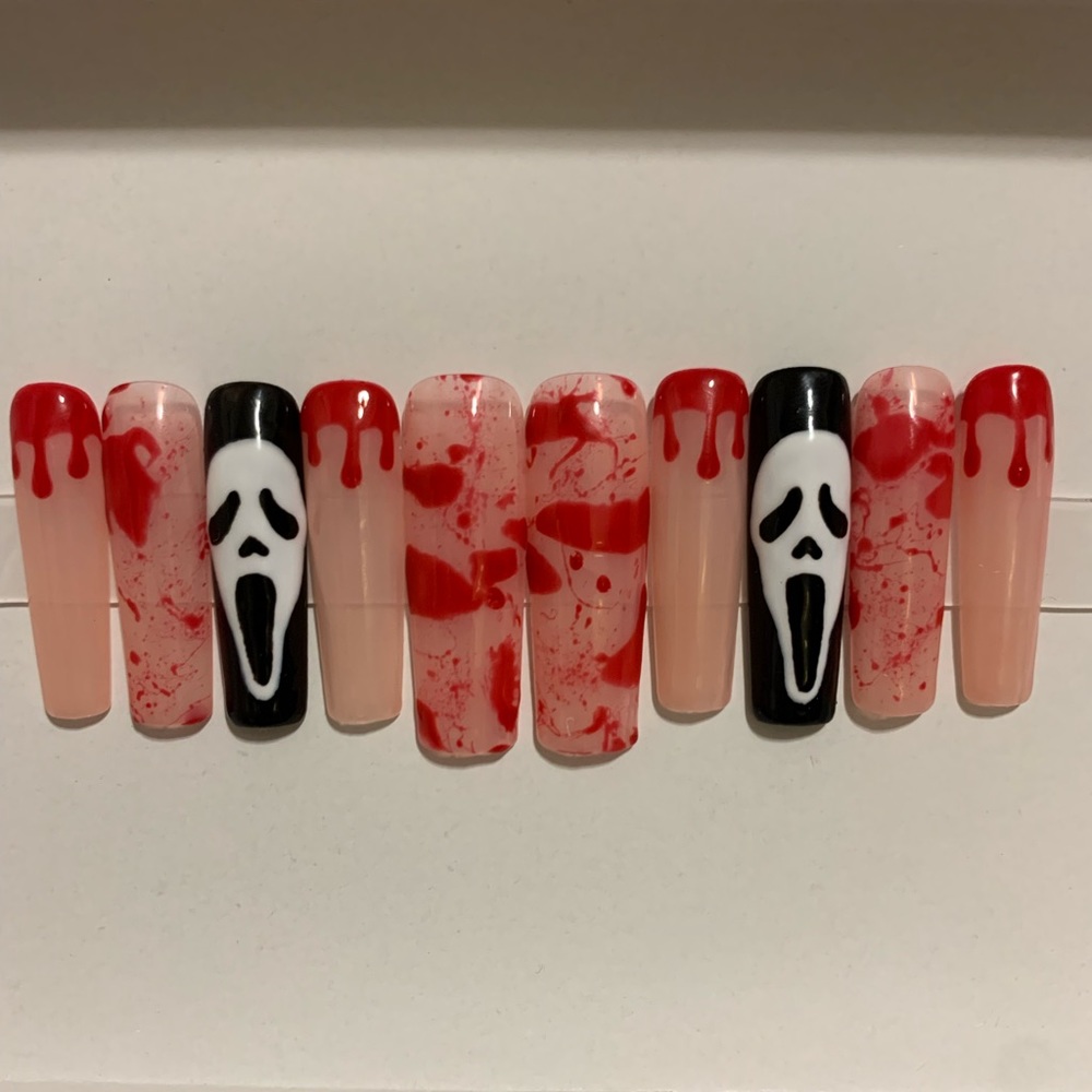 custom press ons